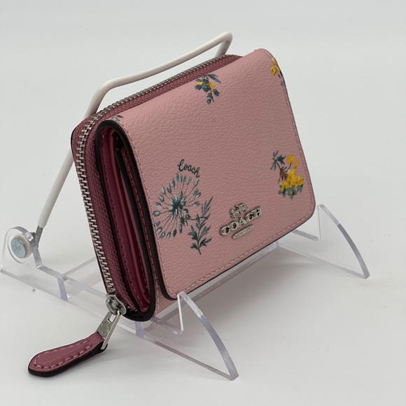 Coach Handbags - Coach Medium Corner Zip Wallet Dandelion Floral